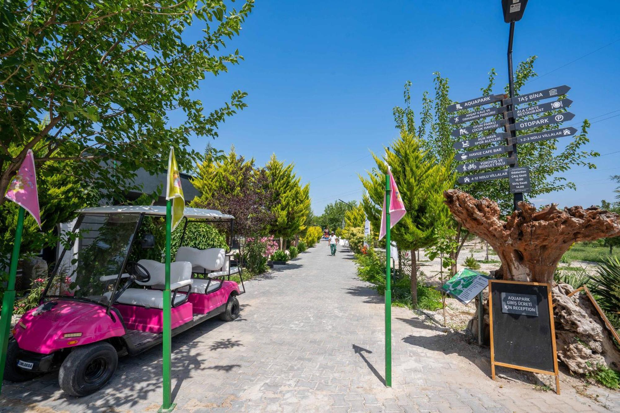 Simlarda Country Club Ayvalik Villa ภายนอก รูปภาพ