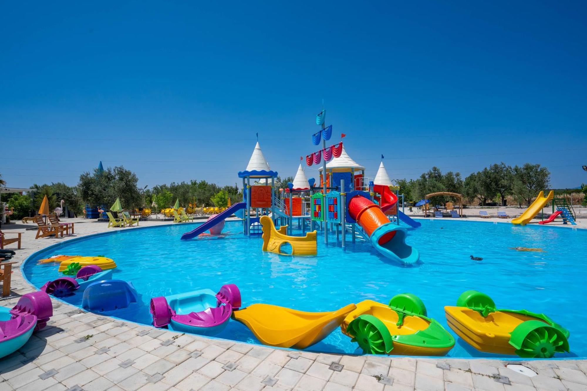 Simlarda Country Club Ayvalik Villa ภายนอก รูปภาพ
